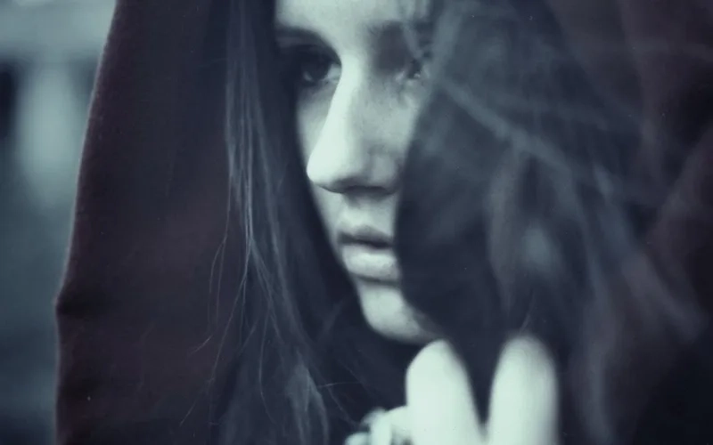 Khám phá avatar buồn cô đơn để chia sẻ cảm xúc của bạn