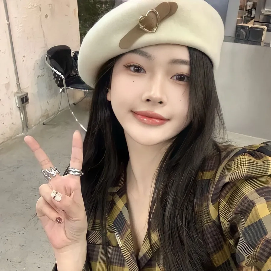 Ảnh gái xinh lớp 10 thể hiện sự hồn nhiên và đáng yêu