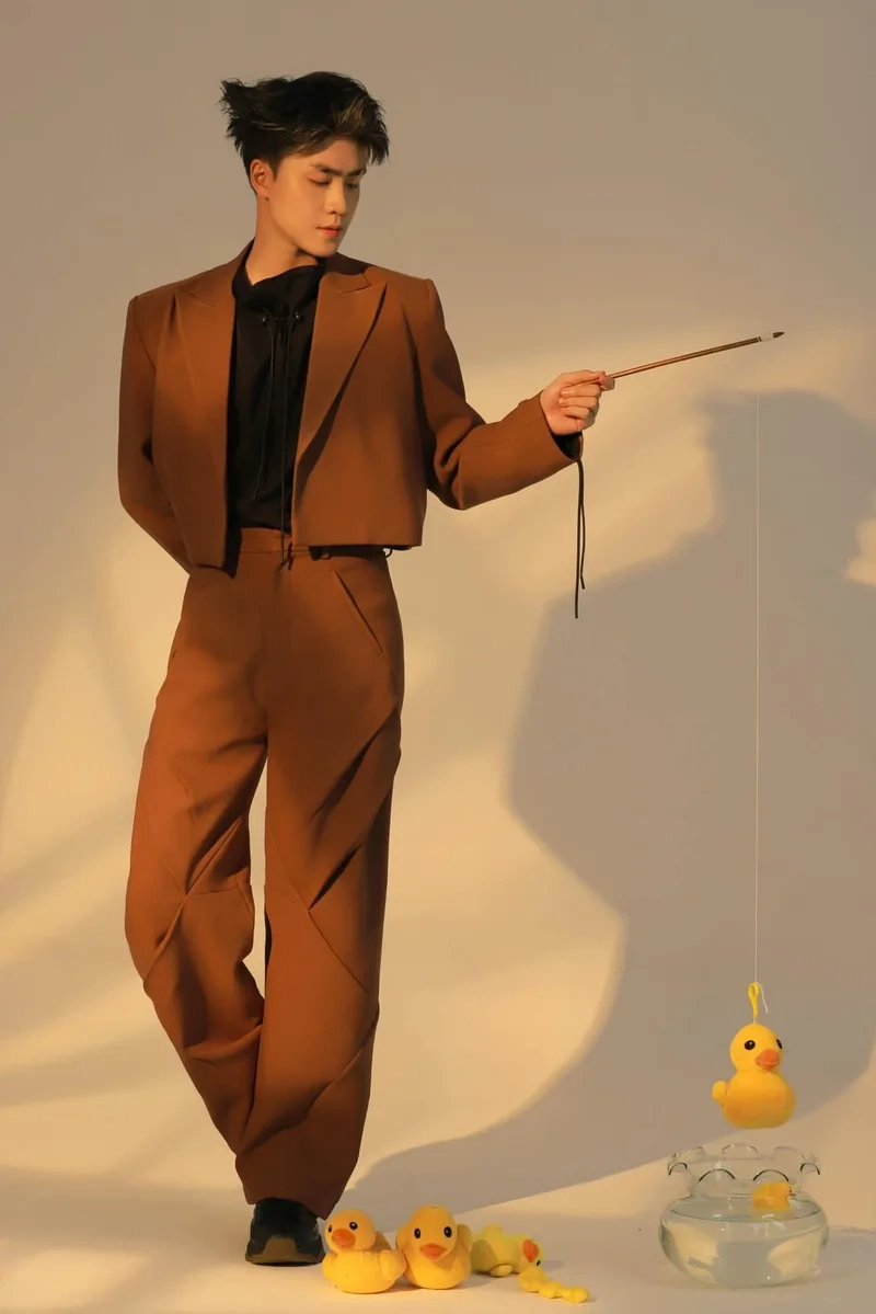 Em Sau Này Bên Ai Vũ Thịnh là một bài hát đầy cảm xúc