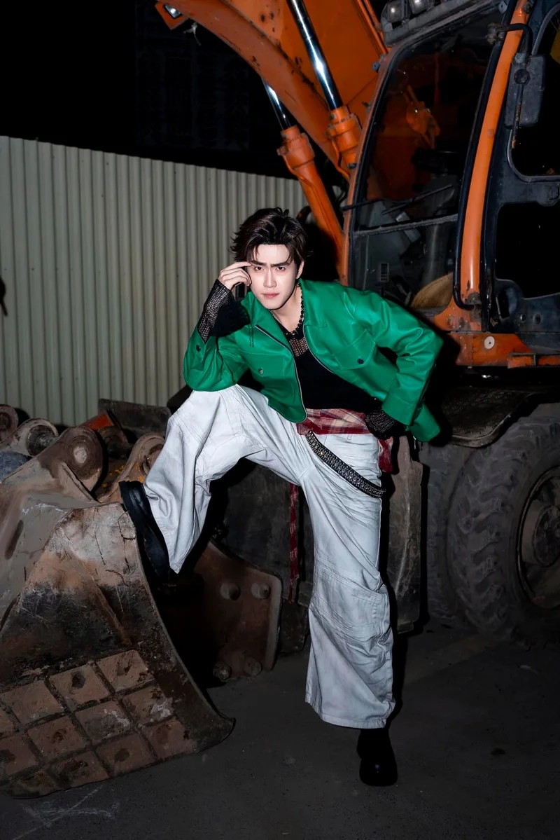 Khi Ta Già Vũ Thịnh là một bài hát đầy tâm tư và cảm xúc