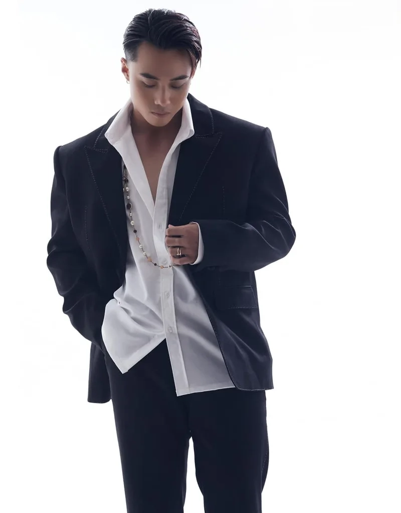 Hải đăng doo năm sinh giúp bạn hình dung về tuổi của anh ấy