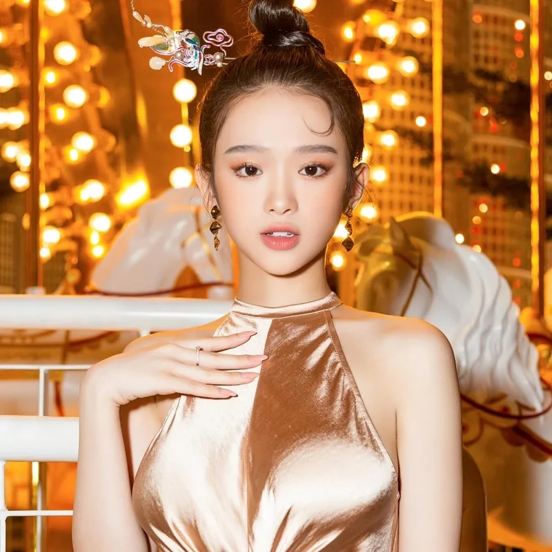 Chiều cao linh ka là một trong những điều khiến fan tò mò