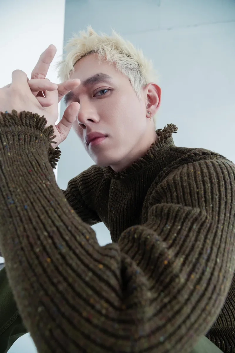 Song luân yêu em dại khờ là một trong những bài hát nổi bật