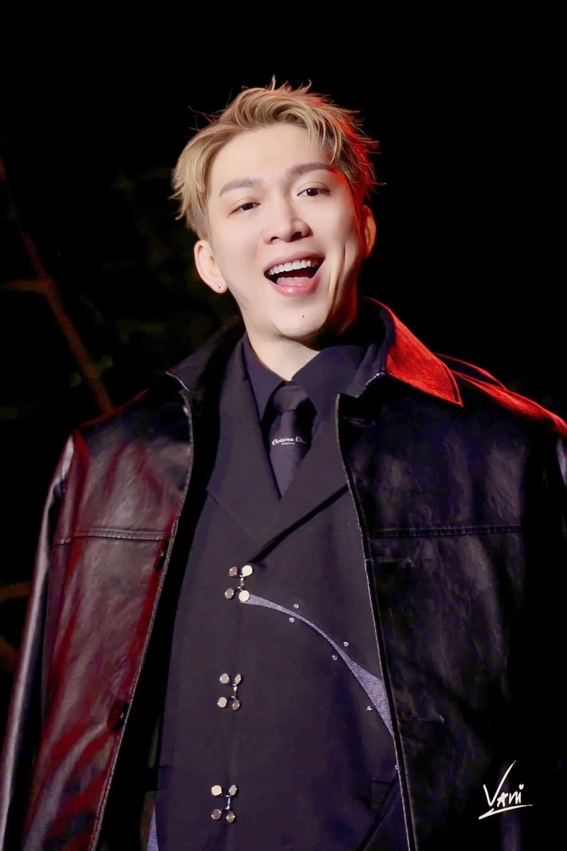 Hát karaoke cùng tăng phúc để trải nghiệm âm nhạc tuyệt vời