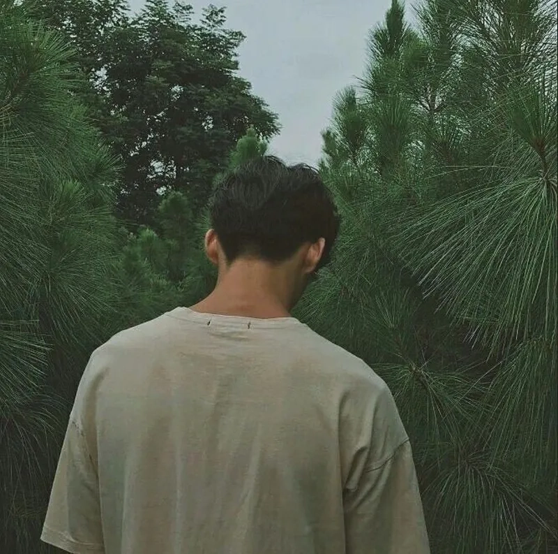 Hình ảnh chụp sau lưng nam đẹp tạo cảm giác nam tính và cuốn hút