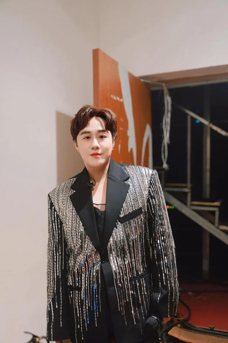 Gọi mưa trung quân idol mang đến cảm xúc sâu lắng cho người nghe