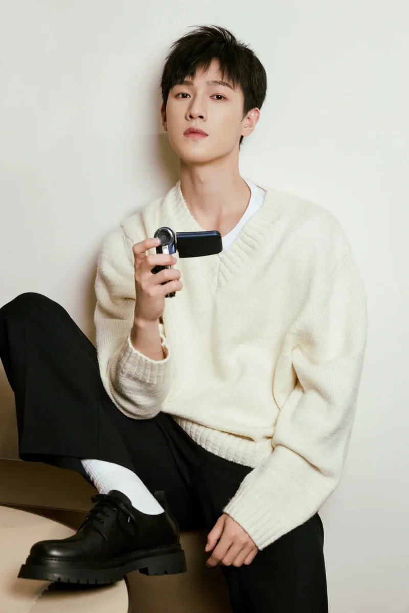 Thần ẩn lý quân nhuệ là một trong những vai diễn ấn tượng của anh