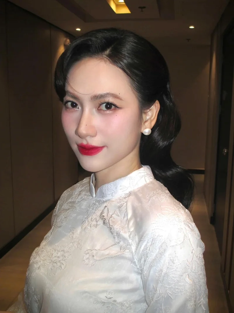 Phương anh đào ca sĩ với giọng hát đầy nội lực và cảm xúc