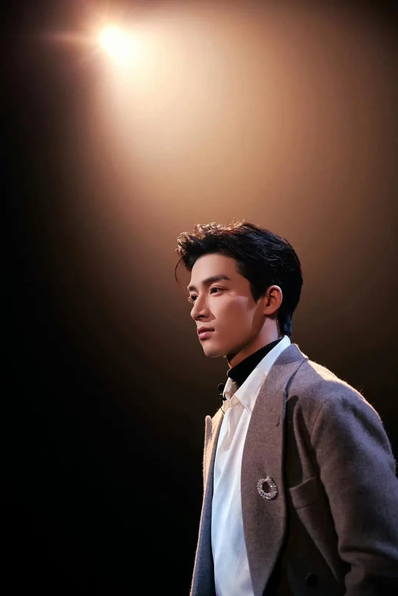 Vương tinh việt là ai là câu hỏi mà nhiều người mới biết đến anh thường thắc mắc