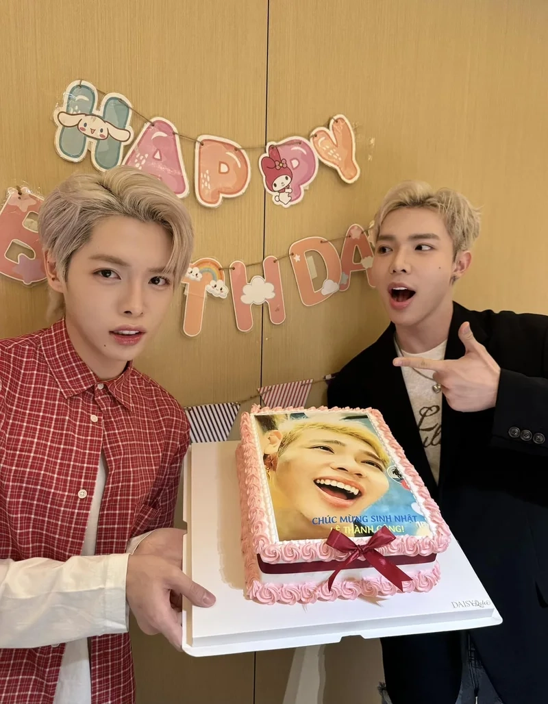 Erik có vợ chưa là câu hỏi được nhiều người quan tâm