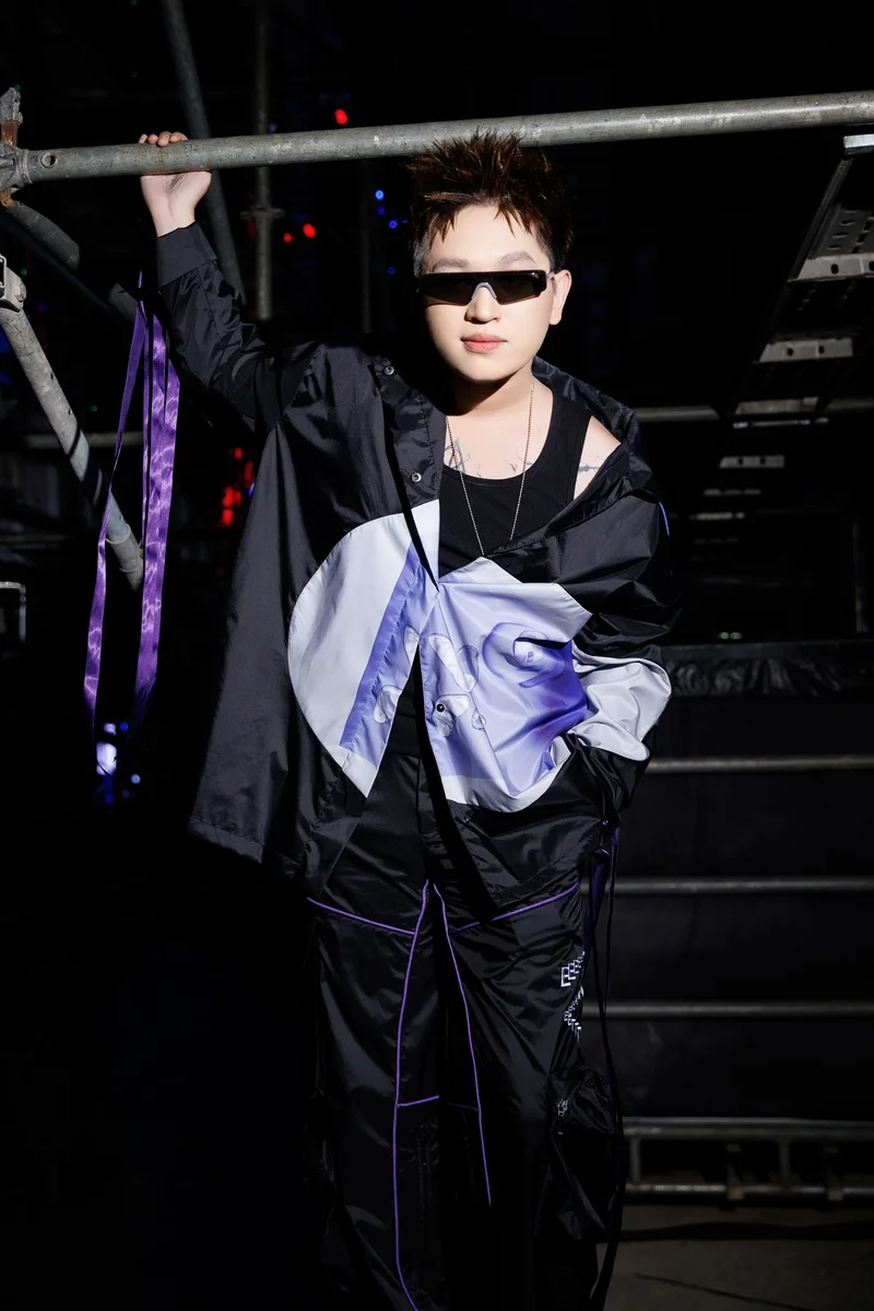 Bray phản động là một trong những sản phẩm gây chú ý