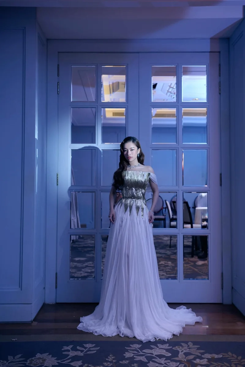 Lắng nghe trái tim em cũng biết đau lâm bảo ngọc với giọng ca đầy cảm xúc