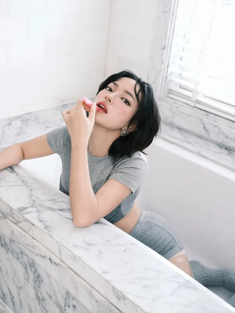 Châu Bùi tóc ngắn mang đến vẻ đẹp trẻ trung và năng động