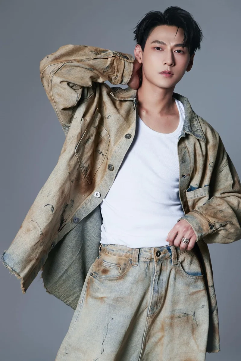 Tiểu sử ca sĩ isaac mang đến cái nhìn sâu sắc về cuộc đời anh