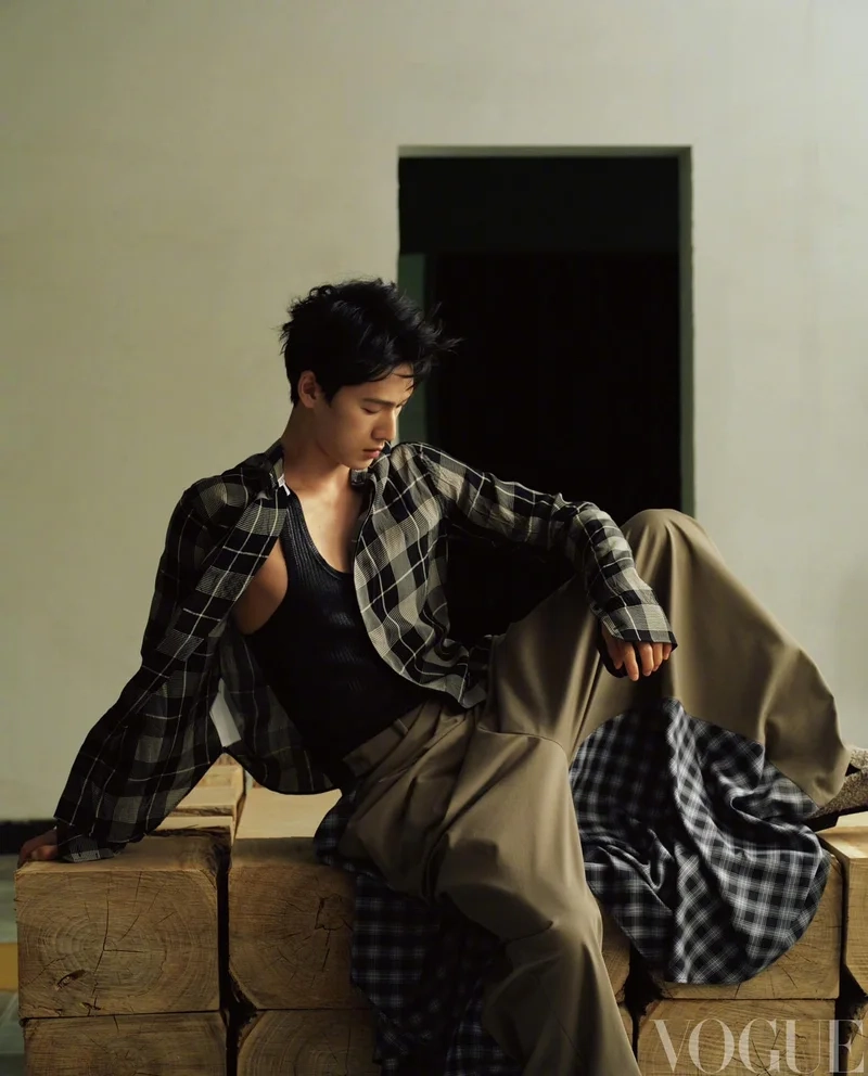 Lý quân nhuệ phong thần tam bộ khúc là một tác phẩm đáng chú ý