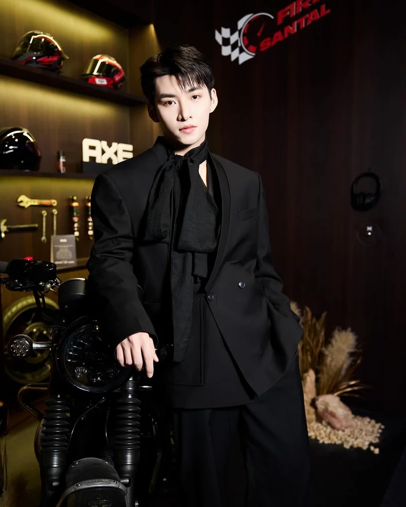 Hùng huỳnh cao mét bao nhiêu tạo sự tò mò cho người hâm mộ