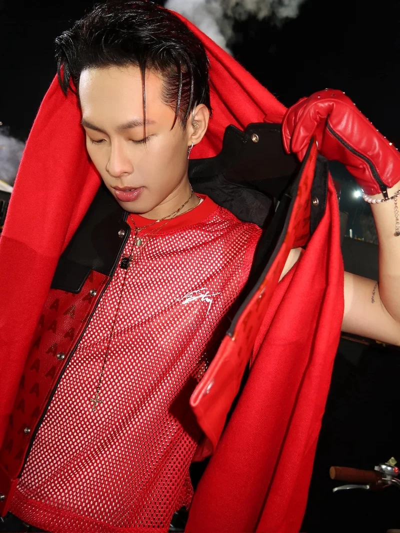 Hurrykng cười sẽ mang lại sự vui vẻ cho người hâm mộ