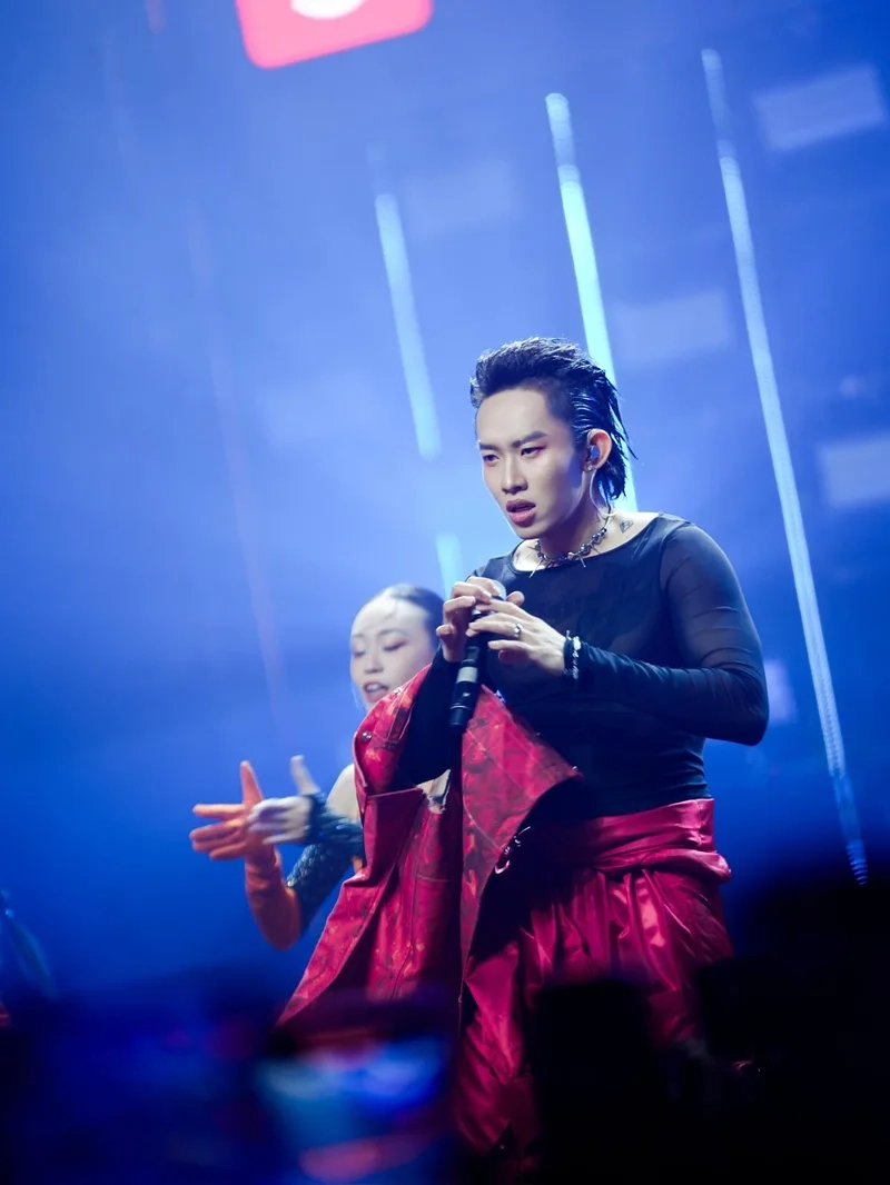 Kay trần ý em sao là một ca khúc đầy tâm trạng và sâu lắng