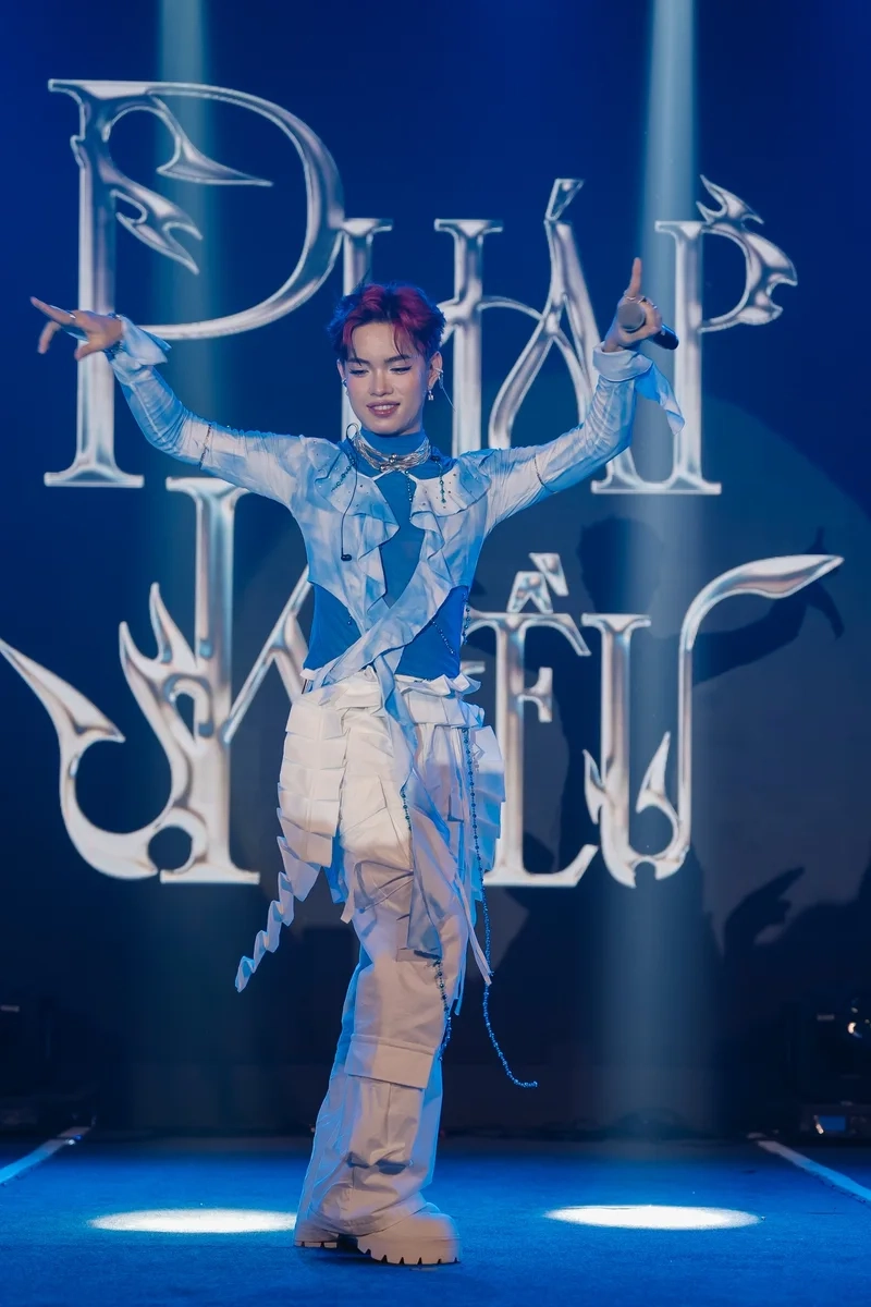 Pháp kiều hát giúp bạn thể hiện tình yêu với âm nhạc