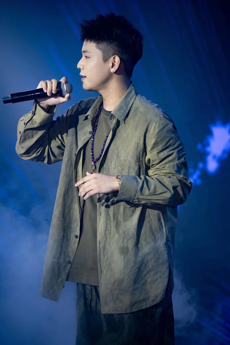 Quân ap còn gì đau hơn chữ đã từng thể hiện cảm xúc chân thật