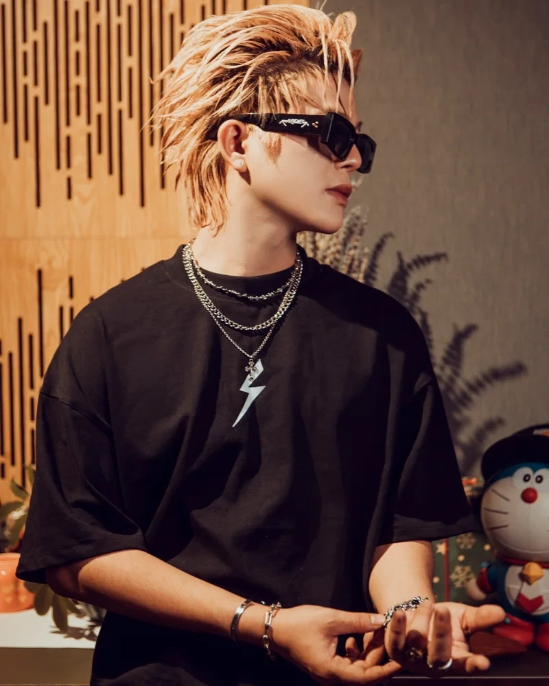 Ảnh rhyder dìm tạo không gian sống động cho người hâm mộ