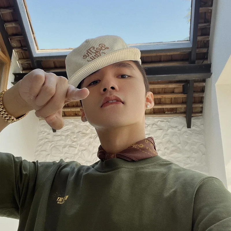 Sơn tùng mtp ở đâu giúp bạn theo dõi hoạt động của anh