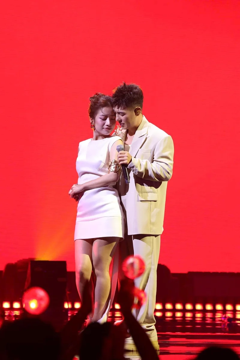 Nghe ngay trót yêu hoàng hải lâm bảo ngọc với màn song ca đặc biệt