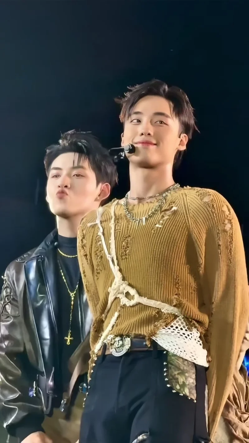 Hải đăng doo hùng huỳnh tạo sự kết hợp thú vị trong âm nhạc