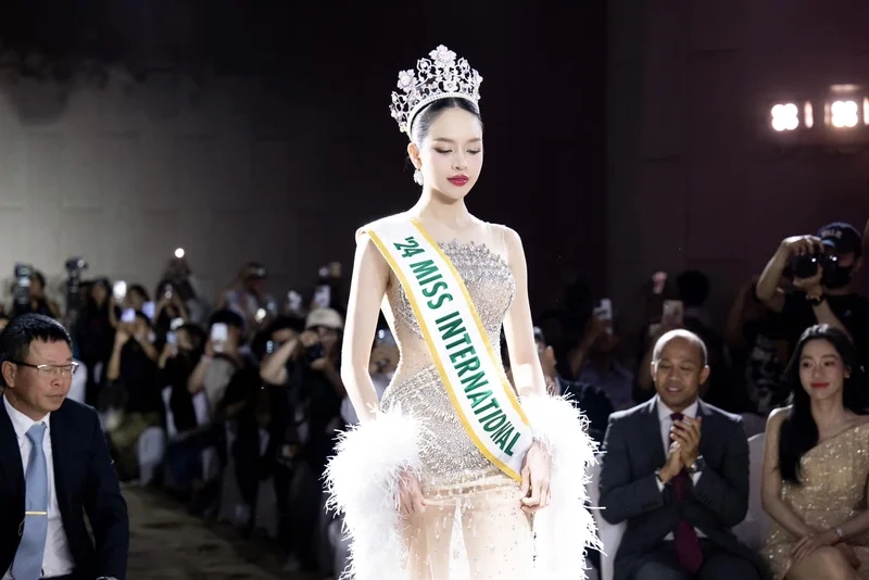 Huỳnh thị thanh thủy ứng xử thông minh và khéo léo trong các sự kiện