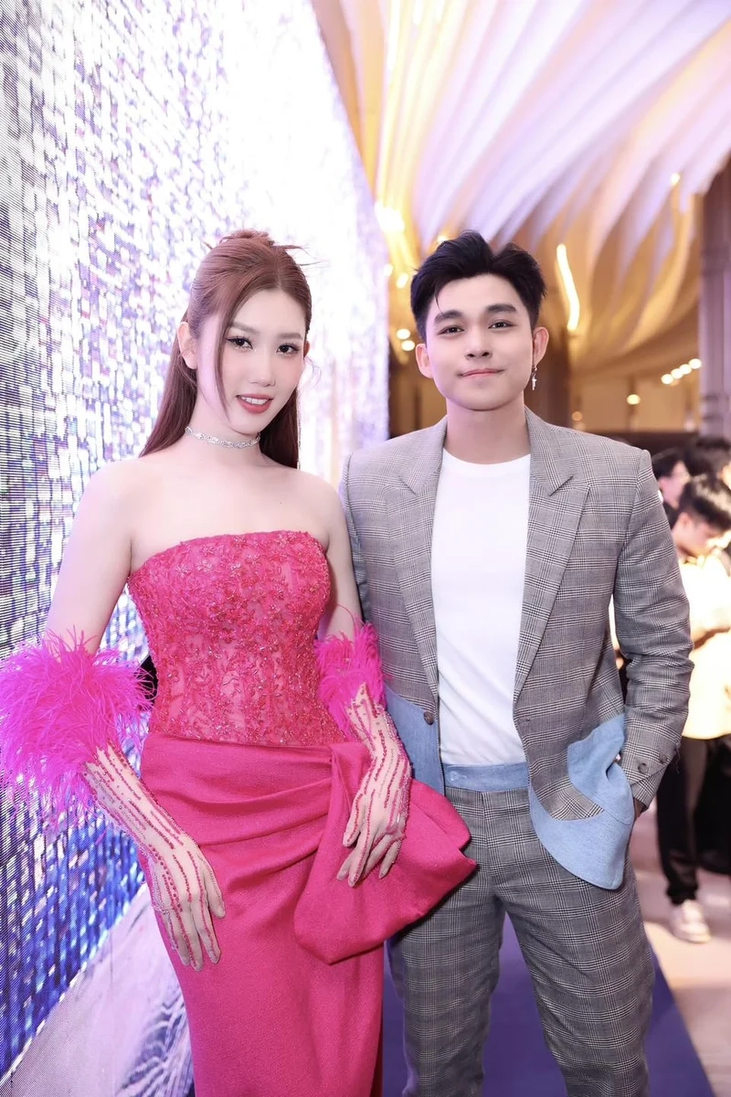 Anh trai jun phạm là người đã ủng hộ anh trong sự nghiệp