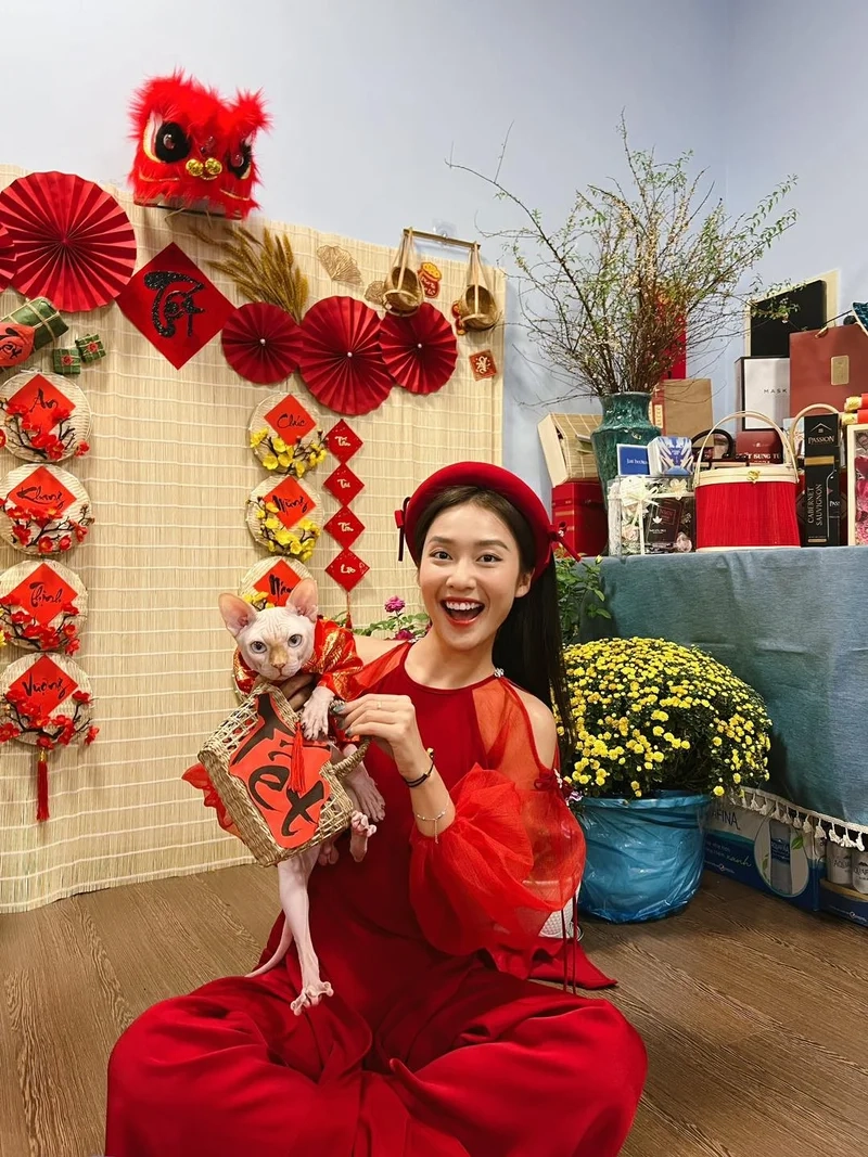 Nếu bạn đang thắc mắc Khả Ngân bao nhiêu tuổi, thì cô nàng sinh năm 1997 nhé