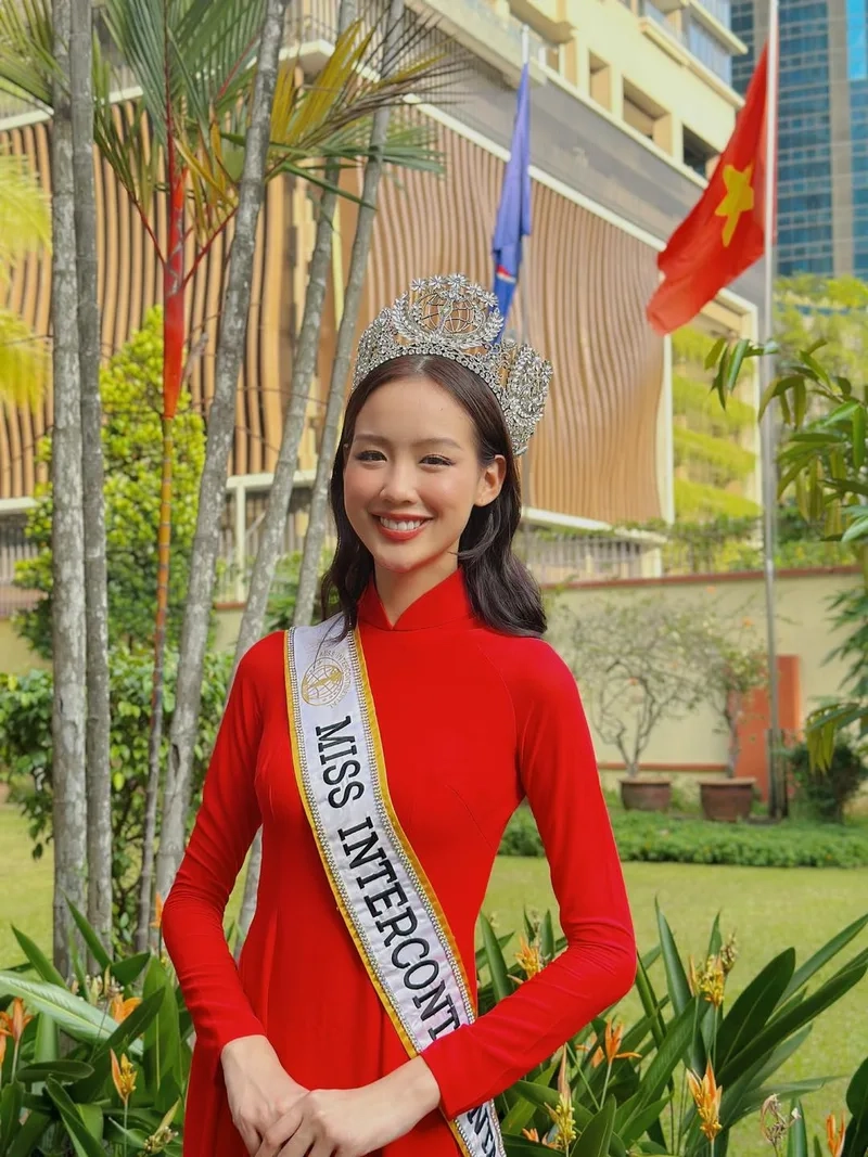 Lê nguyễn bảo ngọc đăng quang với khoảnh khắc đáng nhớ