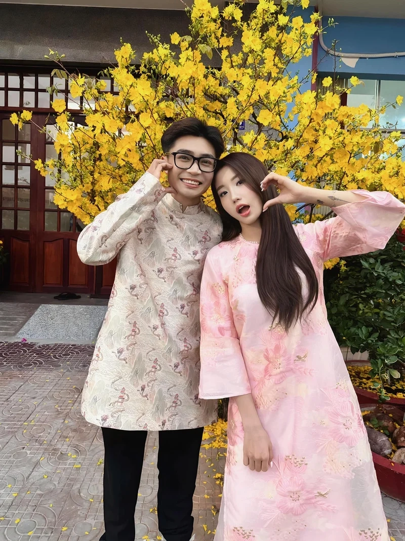 Những hình ảnh về Lê Thị Khánh Huyền cưới, có thật hay không