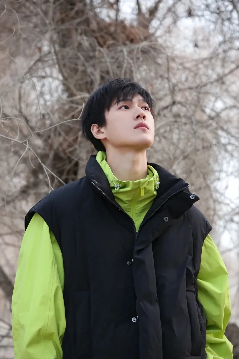 Khám phá lý quân nhuệ phim và chương trình truyền hình nổi bật