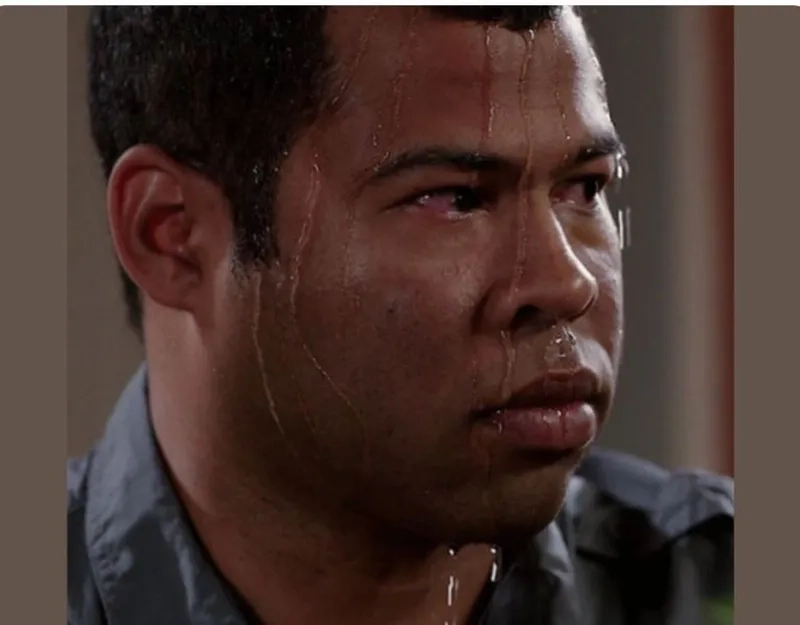 Meme anh da đen cười khiến bạn cảm thấy vui vẻ