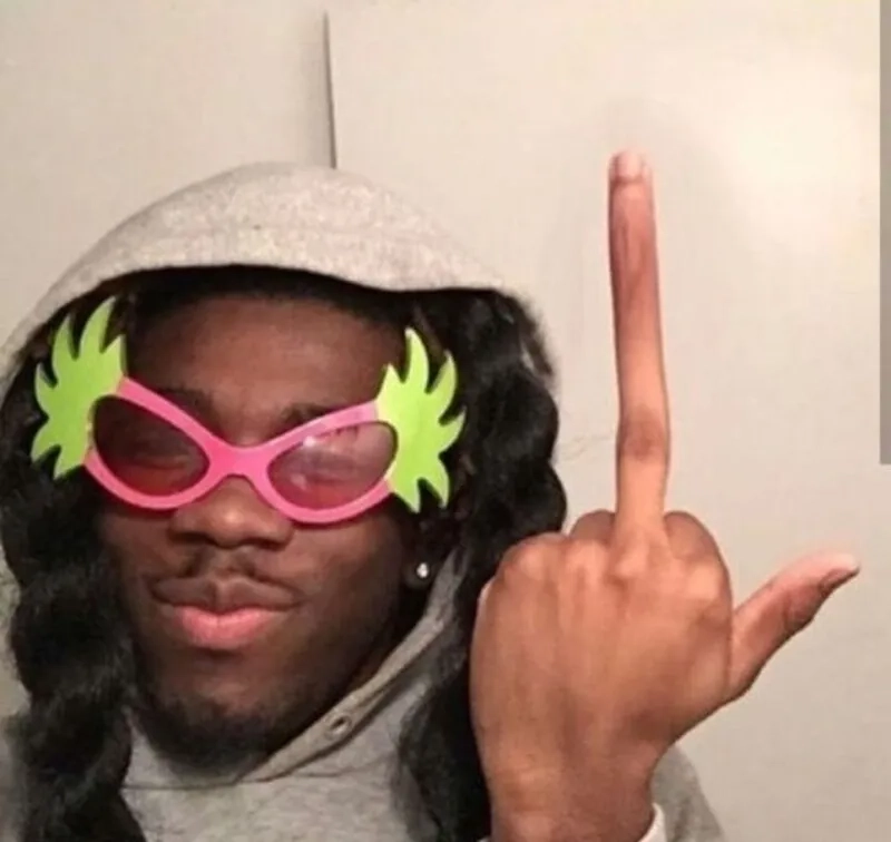 Meme hài hước chị da đen tóc ngắn mang lại tiếng cười cho bạn