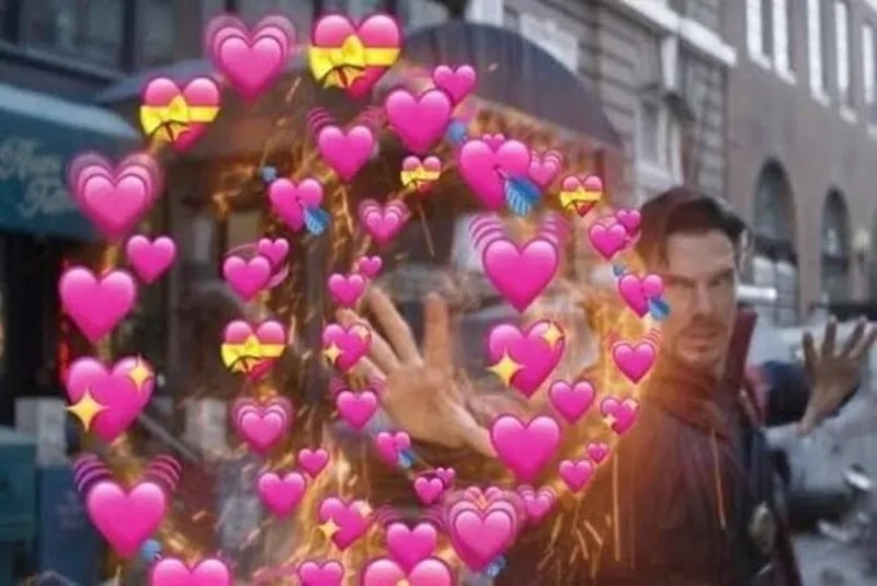 Meme con mèo trái tim mang lại sự dễ thương cho người xem