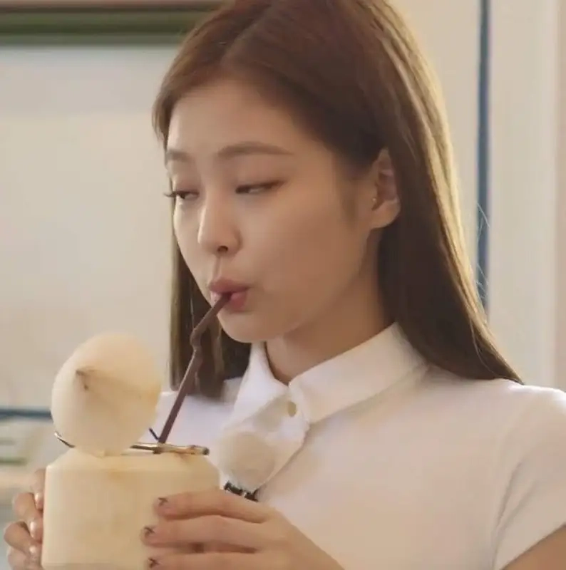 Rose meme khiến mọi người không thể nhịn cười