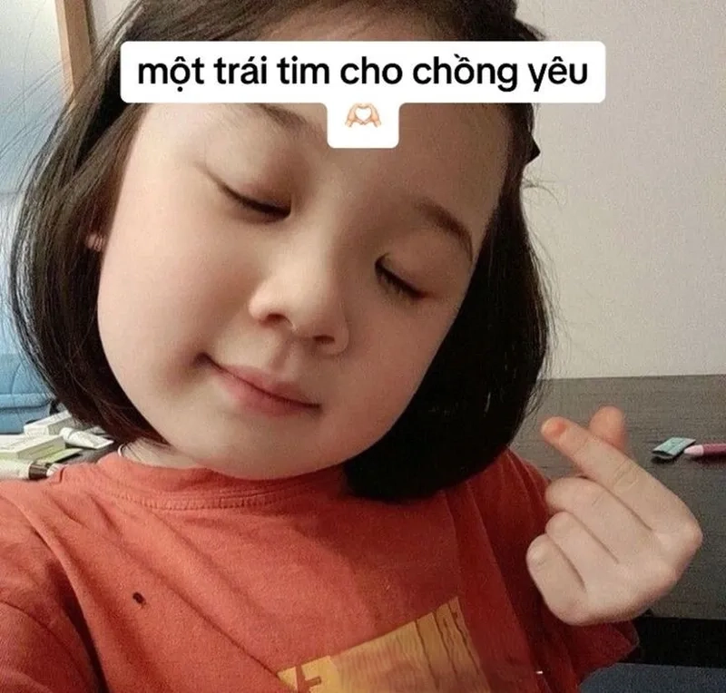Thả tim meme mang lại sự dễ thương cho người xem