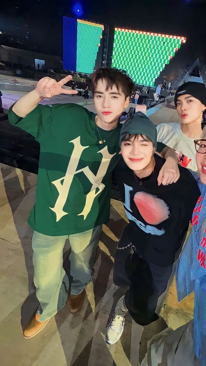 Negav quang hùng tạo cảm giác gần gũi và thân thuộc