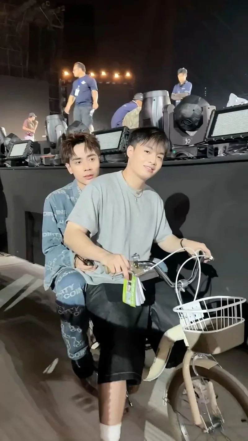 Negav và quang hùng mang lại những khoảnh khắc thú vị