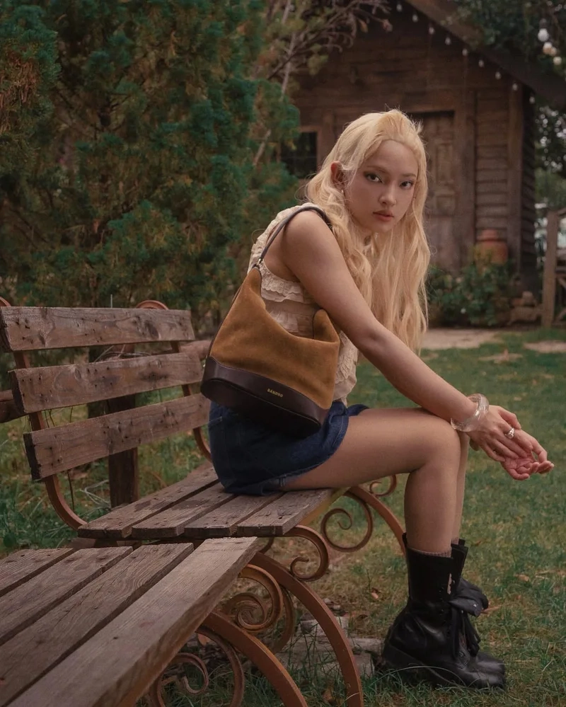 Instagram Châu Bùi là nơi chia sẻ những khoảnh khắc đáng nhớ trong cuộc sống