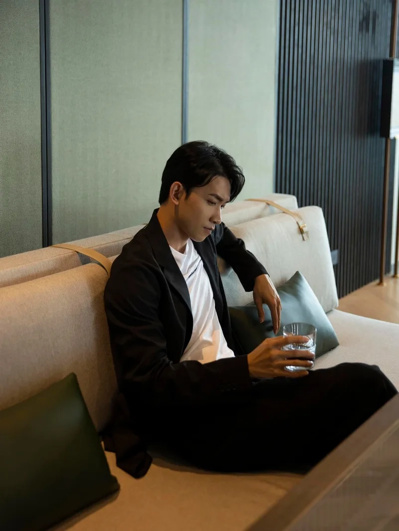 Chiều cao Võ Cảnh là thông tin mà nhiều người muốn biết