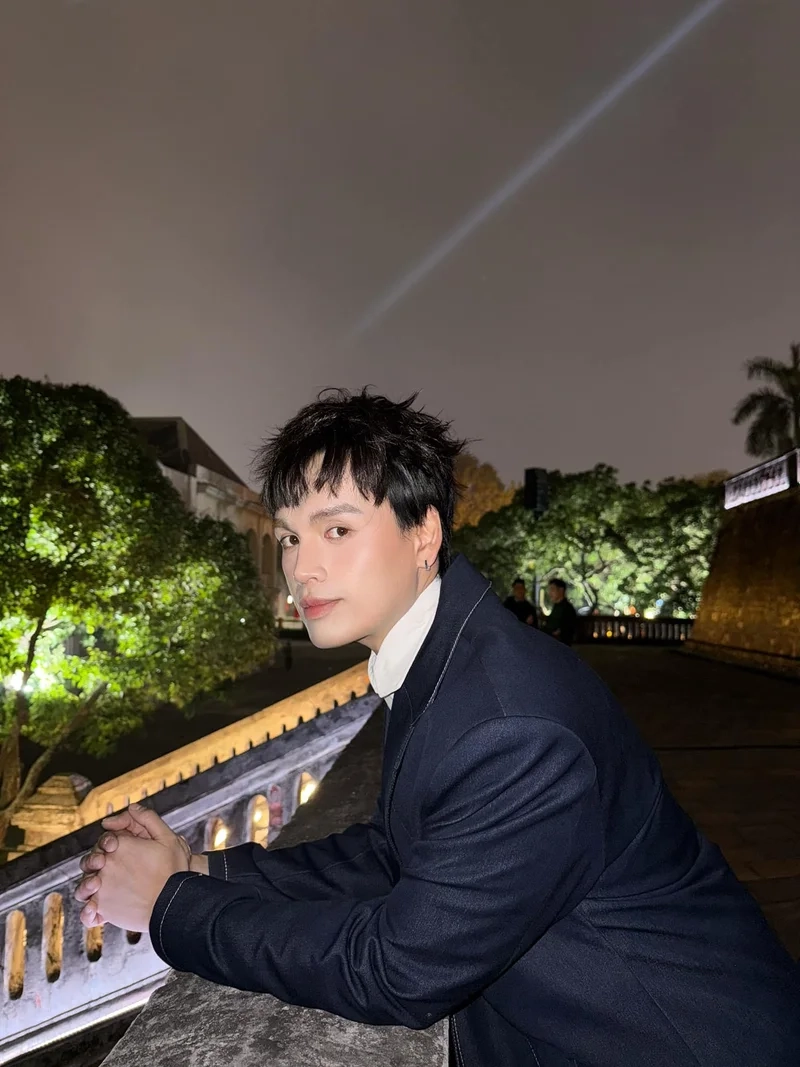 Khám phá các bài hát trong nguyễn trần trung quân và những bản hit