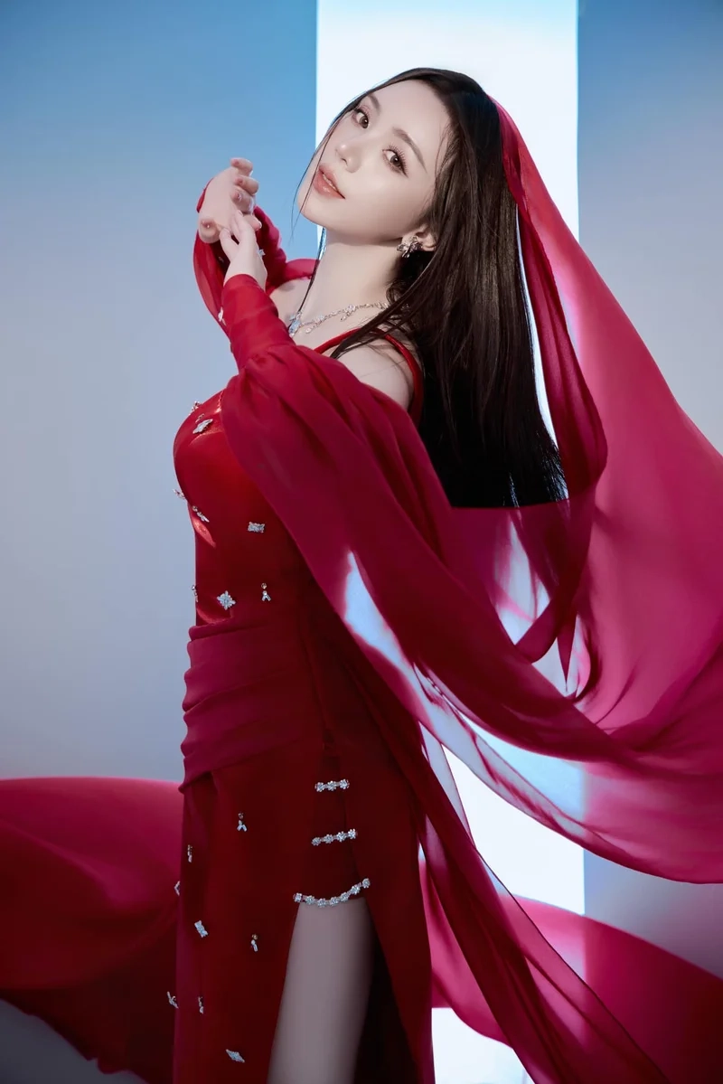 So với mặt bằng chung, Quỳnh Kool cao vừa đủ để tỏa sáng trên màn ảnh