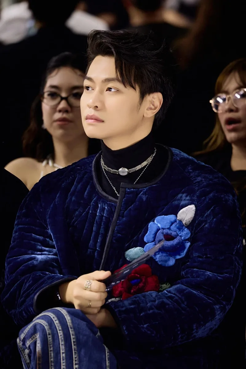 Ninh anh bùi hát mang đến những giai điệu ngọt ngào và sâu lắng