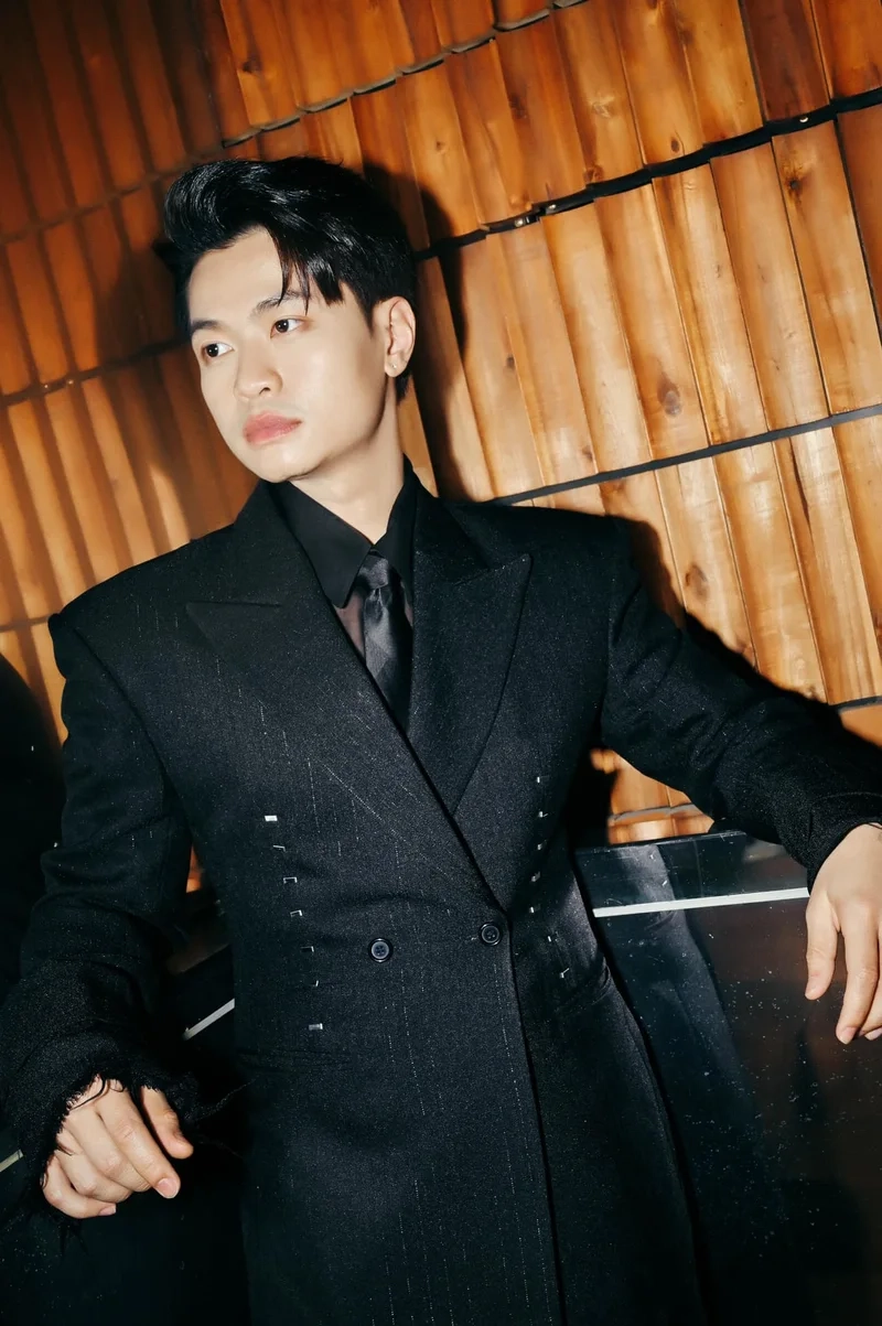 Meme ninh anh bùi luôn khiến fan cười ngất với những tình huống hài hước