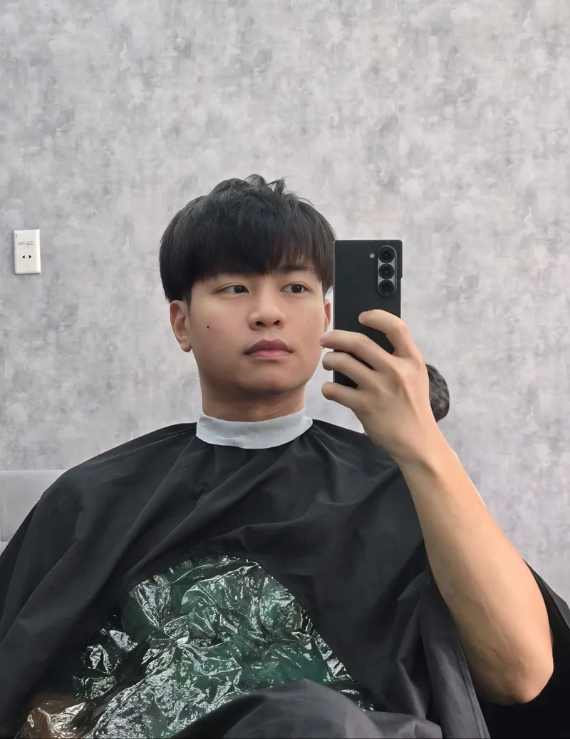 Ninh anh bùi twitter là nơi chia sẻ những suy nghĩ và khoảnh khắc của anh