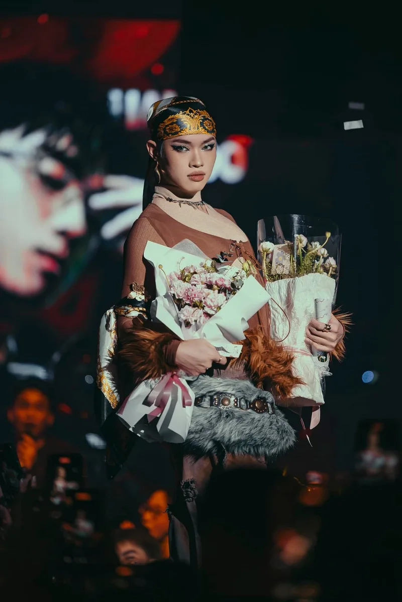 Anh trai say hi pháp kiều mang lại sự dễ thương và thu hút