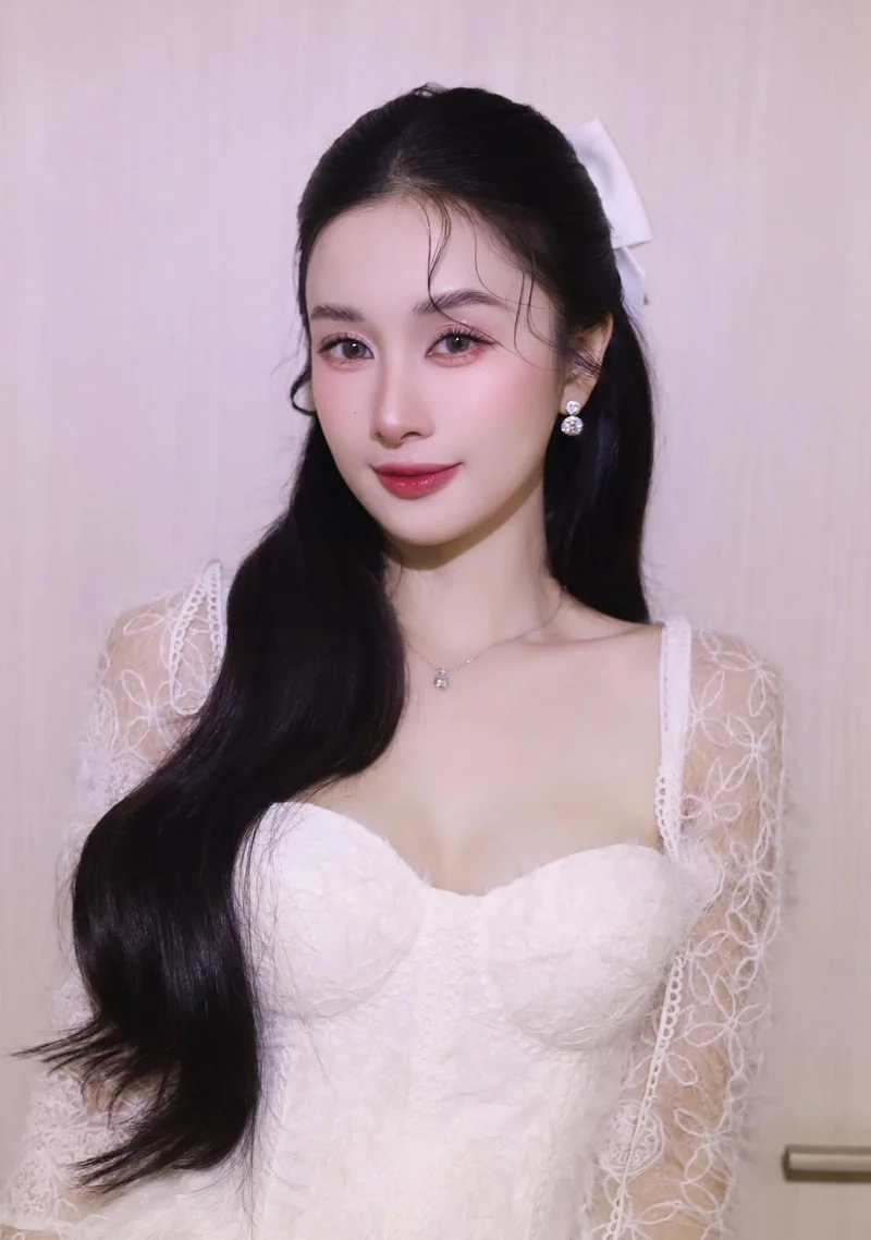 Trước giờ yêu Jun Vũ đã làm xiêu lòng bao khán giả bằng nhan sắc ngọt ngào